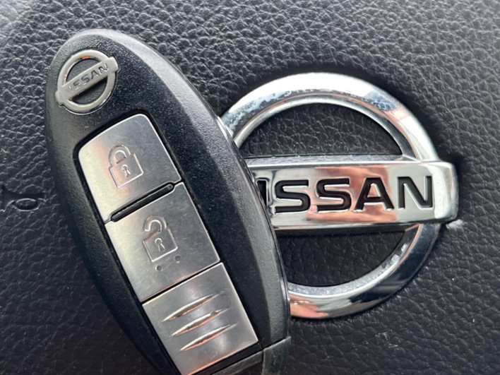 2011 Nissan X-Trail DBA-NT31 (UW-6a1f9b9911377)[27]