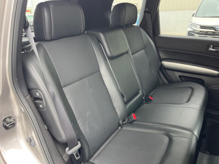 2011 Nissan X-Trail DBA-NT31 (UW-6a1f9b9911377)[15]
