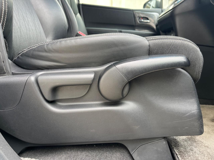 2014 Honda Odyssey DBA-RC1 (UW-6a1f9ba294985)[20]
