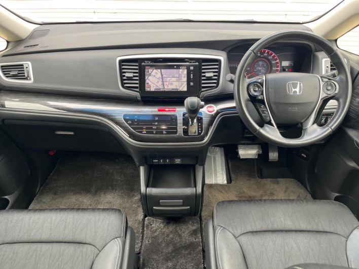2014 Honda Odyssey DBA-RC1 (UW-6a1f9ba294985)[28]