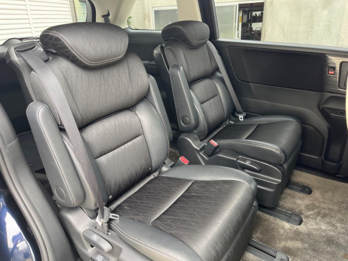 2014 Honda Odyssey DBA-RC1 (UW-6a1f9ba294985)[22]