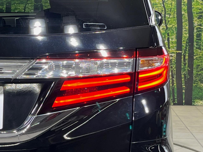 2015 Honda Odyssey DBA-RC1 (UW-6a1f9ba2cd98c)[8]