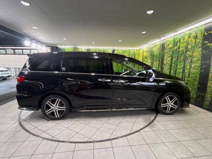 2015 Honda Odyssey DBA-RC1 (UW-6a1f9ba2cd98c)[4]