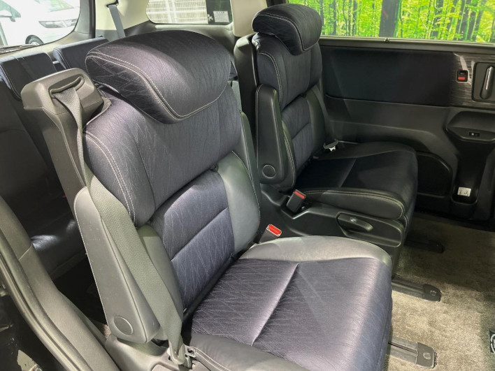 2015 Honda Odyssey DBA-RC1 (UW-6a1f9ba2cd98c)[20]