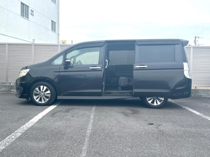 2012 Honda Stepwgn Spada DBA-RK5 (UW-6a1f9ba59e51d)[22]
