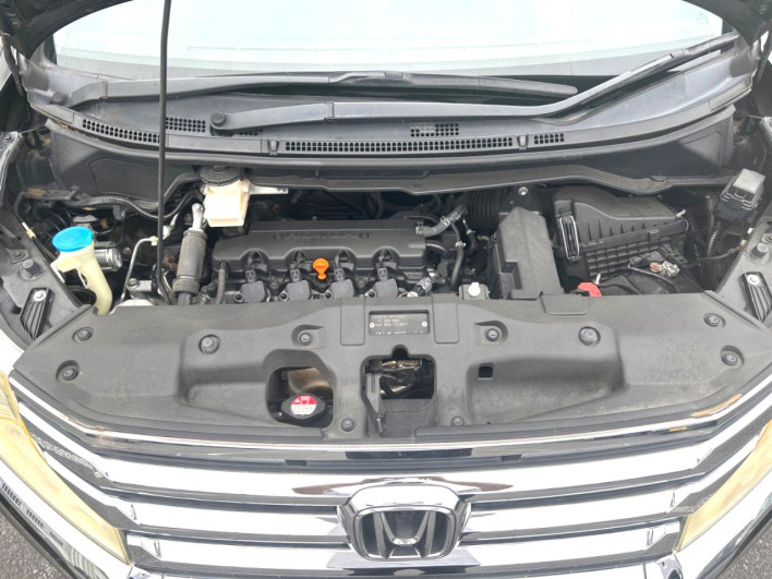 2012 Honda Stepwgn Spada DBA-RK5 (UW-6a1f9ba59e51d)[10]