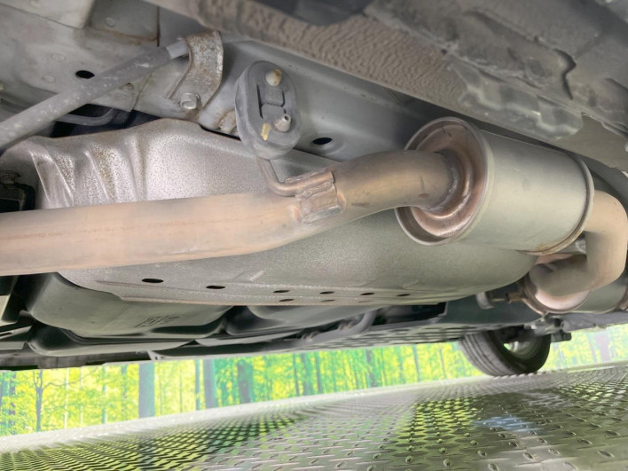 2013 Honda Stepwgn Spada DBA-RK5 (UW-6a1f9ba666b6f)[24]
