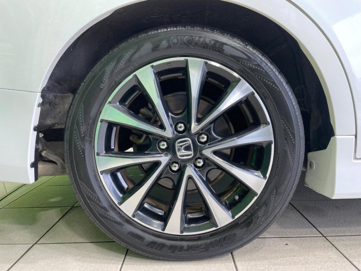 2014 Honda Stepwgn Spada DBA-RK5 (UW-6a1f9ba6e02eb)[27]