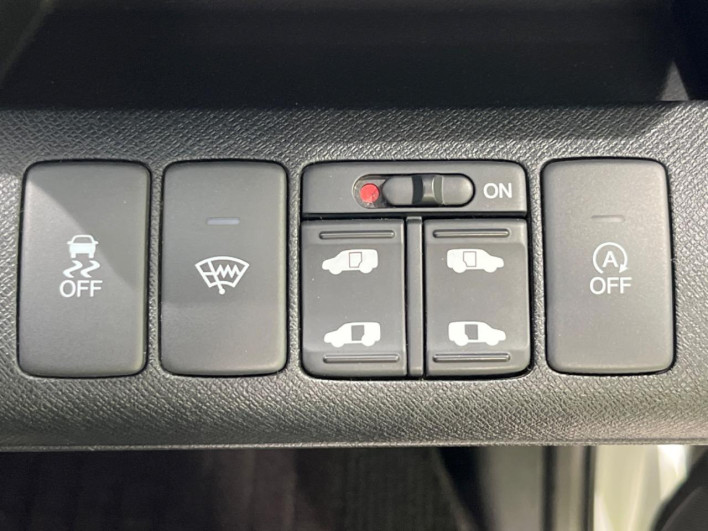 2014 Honda Stepwgn Spada DBA-RK6 (UW-6a1f9ba816574)[25]
