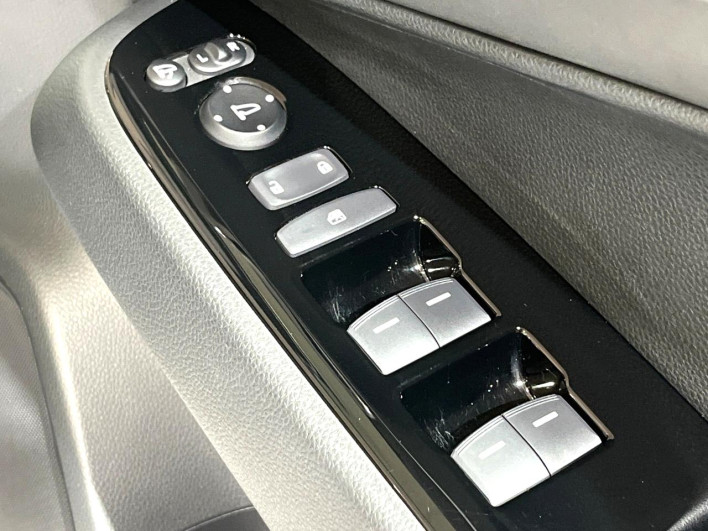 2021 Honda VEZEL 6AA-RV5 (UW-6a1f9bafa6f54)[10]