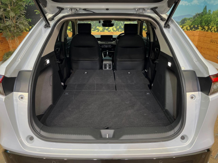 2022 Honda VEZEL 6AA-RV6 (UW-6a1f9bb703b7f)[5]