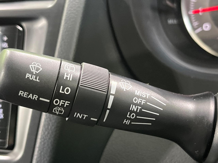 2014 Subaru Forester DBA-SJ5 (UW-6a1f9bbf969da)[16]