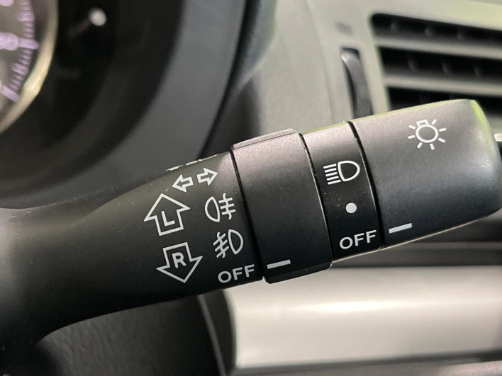 2014 Subaru Forester DBA-SJ5 (UW-6a1f9bbf969da)[17]