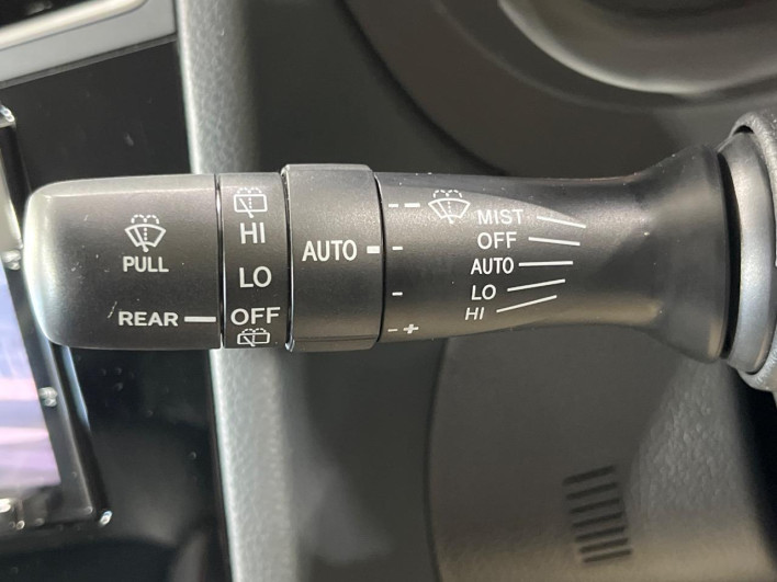 2014 Subaru Forester DBA-SJ5 (UW-6a1f9bbfc50d8)[28]