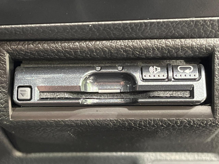 2014 Subaru Forester DBA-SJ5 (UW-6a1f9bbfc50d8)[19]