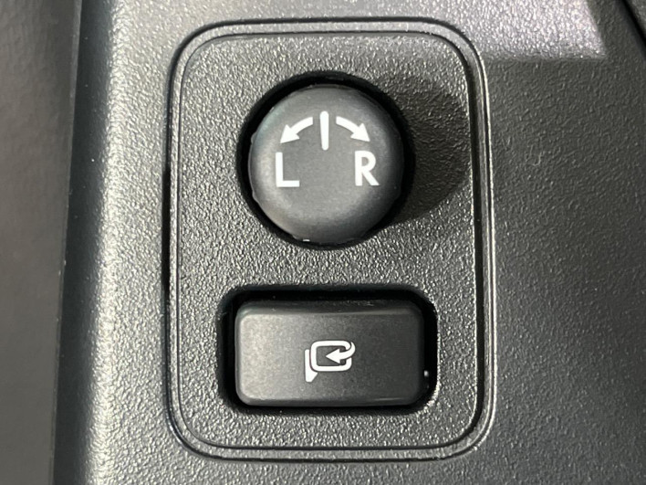 2014 Subaru Forester DBA-SJ5 (UW-6a1f9bbfc50d8)[12]