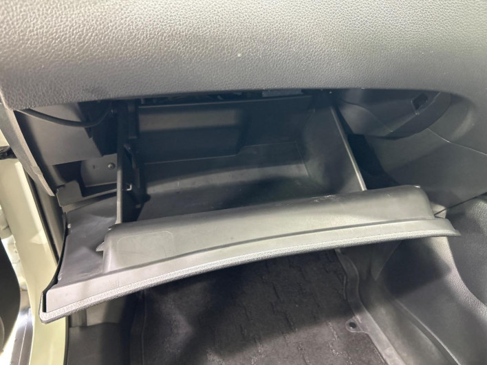 2015 Nissan X-Trail DBA-T32 (UW-6a1f9bc6f1671)[5]