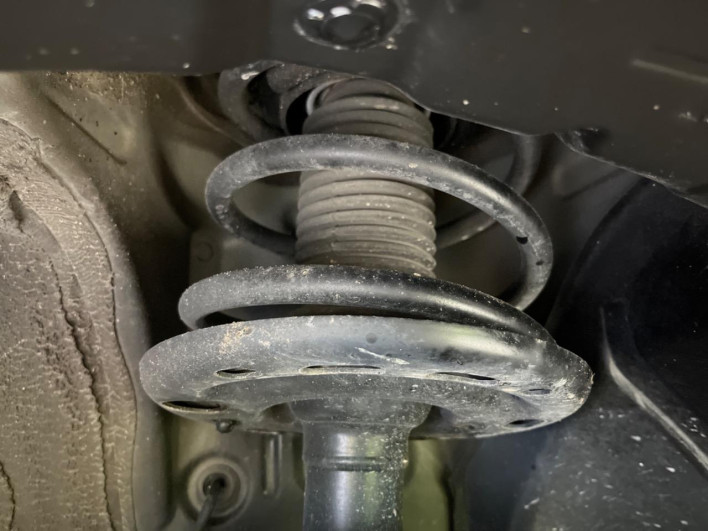 2016 Nissan Elgrand DBA-TE52 (UW-6a1f9bc86ab2e)[29]