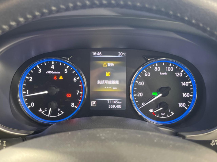 2016 Nissan Elgrand DBA-TE52 (UW-6a1f9bc86ab2e)[4]