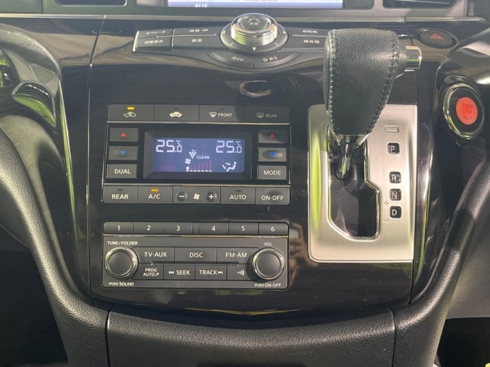2016 Nissan Elgrand DBA-TE52 (UW-6a1f9bc86ab2e)[18]