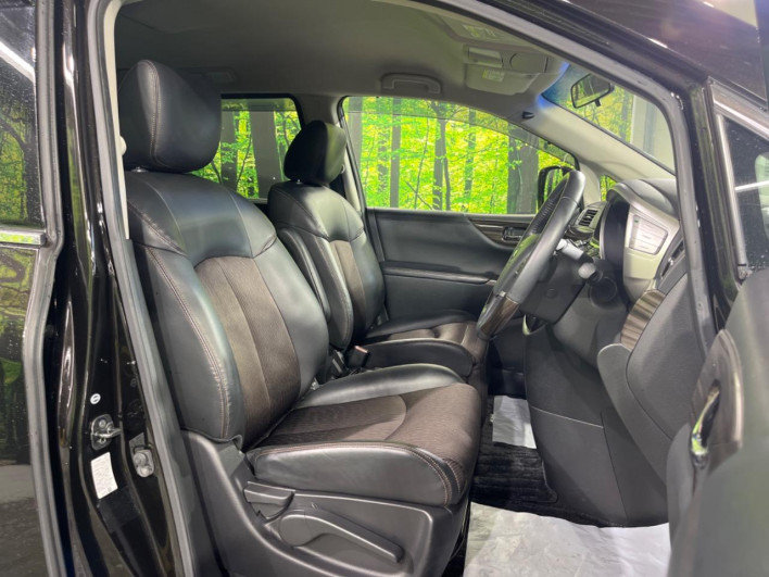 2016 Nissan Elgrand DBA-TE52 (UW-6a1f9bc86ab2e)[23]