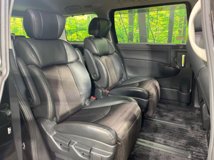 2016 Nissan Elgrand DBA-TE52 (UW-6a1f9bc86ab2e)[21]