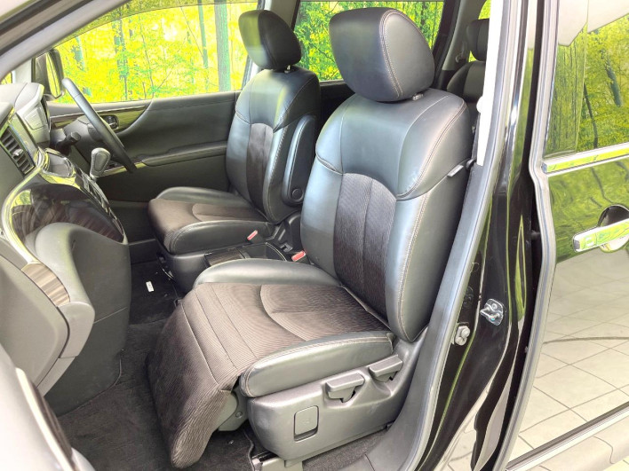 2019 Nissan Elgrand DBA-TE52 (UW-6a1f9bc8aa9e9)[15]