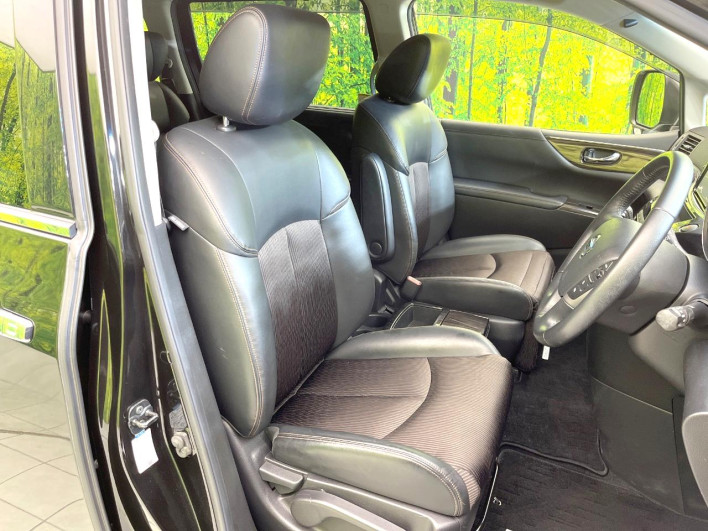 2019 Nissan Elgrand DBA-TE52 (UW-6a1f9bc8aa9e9)[12]