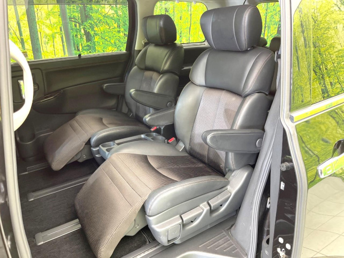 2019 Nissan Elgrand DBA-TE52 (UW-6a1f9bc8aa9e9)[16]