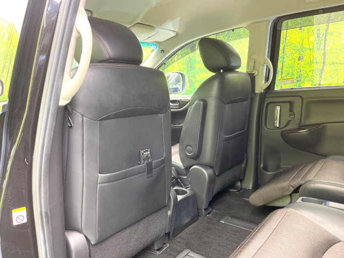 2019 Nissan Elgrand DBA-TE52 (UW-6a1f9bc8aa9e9)[28]