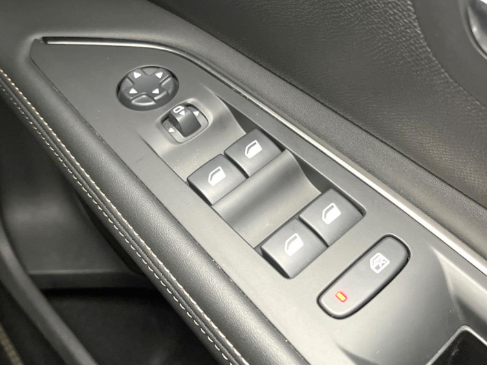 2019 Peugeot 5008 LDA-P87AH01 (UW-6a1f9bd1aea1f)[24]