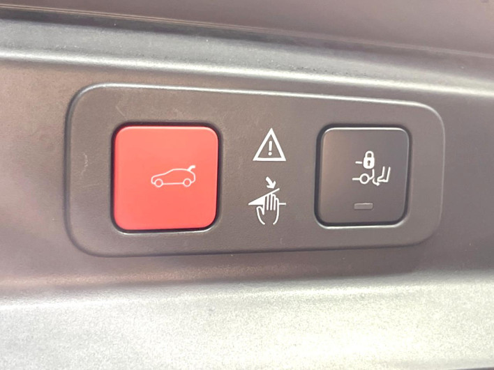 2019 Peugeot 5008 LDA-P87AH01 (UW-6a1f9bd1aea1f)[17]