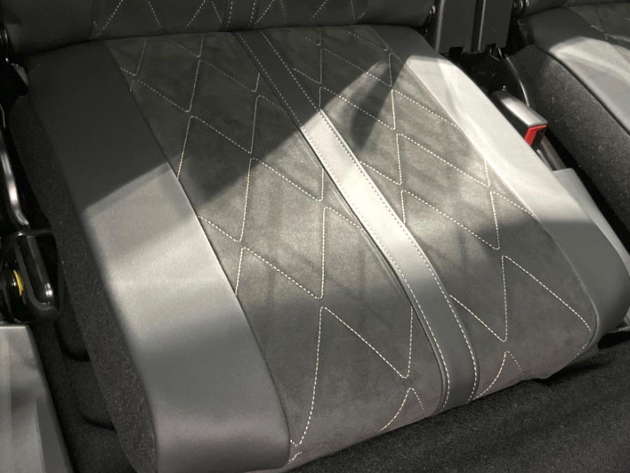 2019 Peugeot 5008 LDA-P87AH01 (UW-6a1f9bd1aea1f)[21]