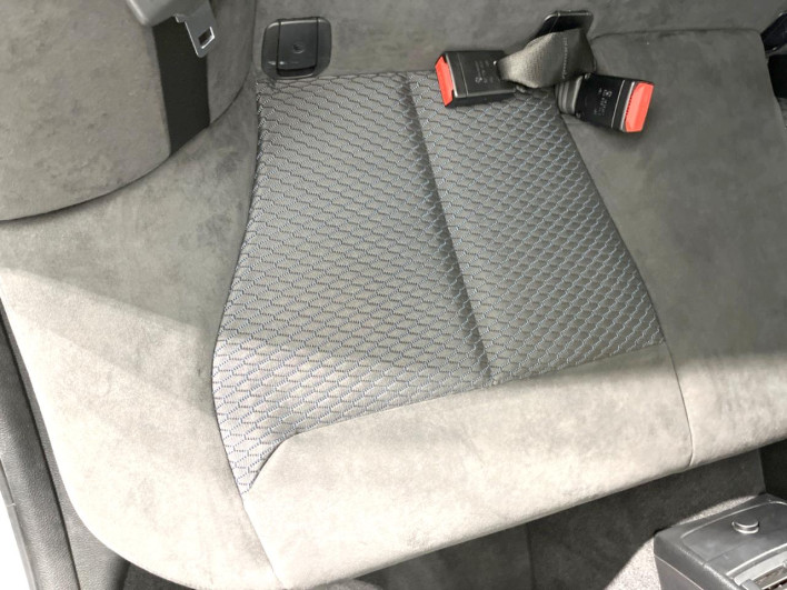 2017 BMW 1 Series DBA-1S30 (UW-6a1f9bd7a11c3)[18]