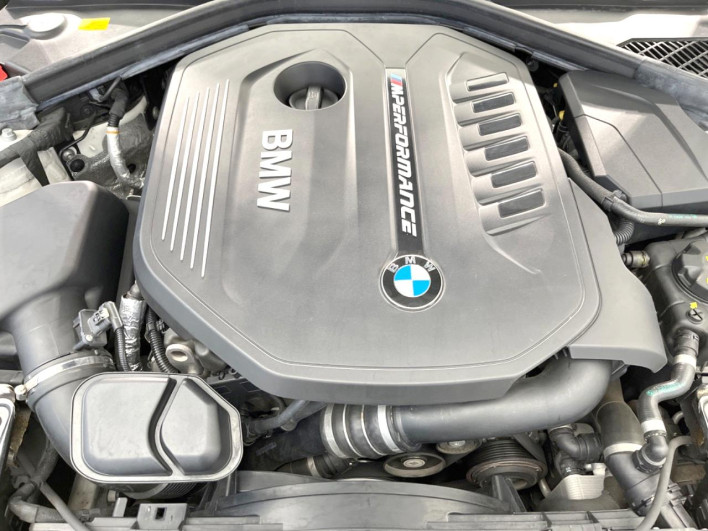 2017 BMW 1 Series DBA-1S30 (UW-6a1f9bd7a11c3)[4]