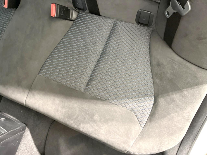2017 BMW 1 Series DBA-1S30 (UW-6a1f9bd7a11c3)[14]