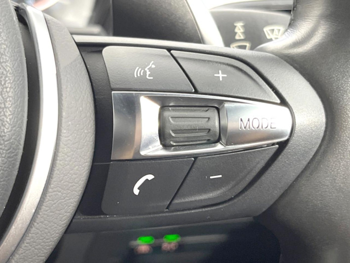 2017 BMW 1 Series DBA-1S30 (UW-6a1f9bd7a11c3)[27]