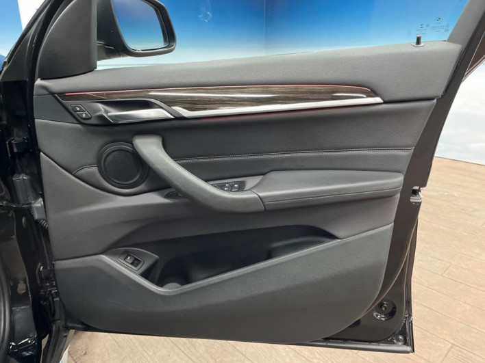 2017 BMW X1 LDA-HT20 (UW-6a1f9bda94328)[28]