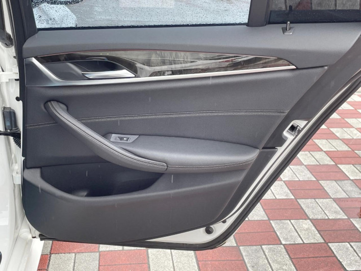 2018 BMW 5 Series DBA-JL10 (UW-6a1f9bdb0c44c)[12]