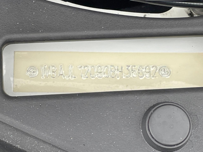 2018 BMW 5 Series DBA-JL10 (UW-6a1f9bdb0c44c)[1]