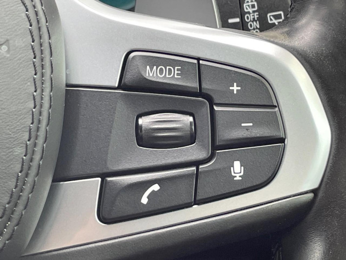 2018 BMW 5 Series DBA-JL10 (UW-6a1f9bdb0c44c)[29]