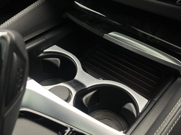 2019 BMW 5 Series ABA-JR20 (UW-6a1f9bdb250ef)[18]