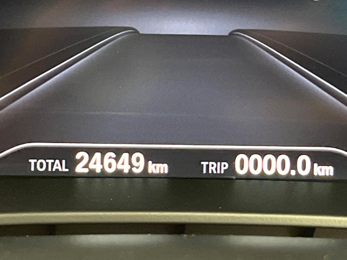 2019 BMW 5 Series ABA-JR20 (UW-6a1f9bdb250ef)[2]