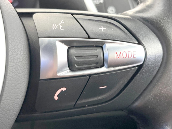 2019 BMW X2 ABA-YH20 (UW-6a1f9bdcdc5e3)[25]