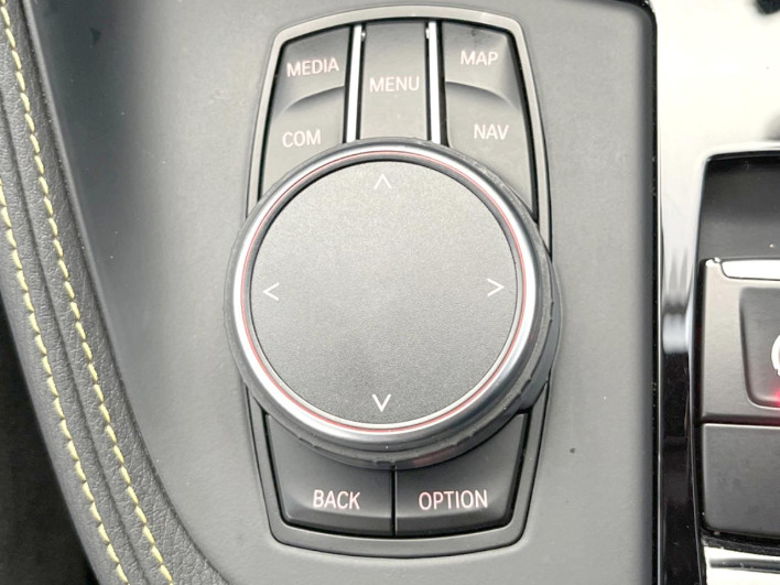 2019 BMW X2 ABA-YH20 (UW-6a1f9bdcdc5e3)[20]
