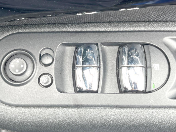 2019 Rover Mini LDA-LR20 (UW-6a1f9be266dd4)[27]