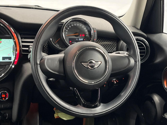 2016 Rover Mini DBA-XS20 (UW-6a1f9be30ea25)[23]