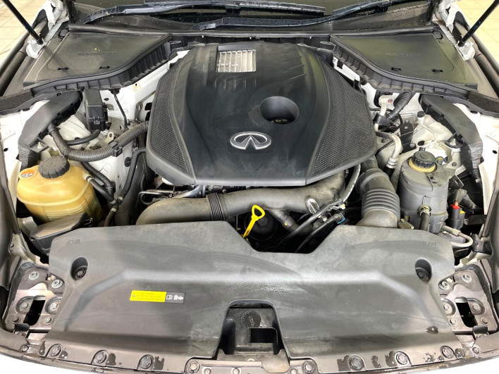 2015 Nissan Skyline DBA-YV37 (UW-6a1f9be6d2575)[4]