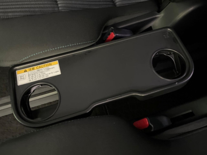 2015 Toyota Voxy DBA-ZRR80W (UW-6a1f9becd584d)[11]