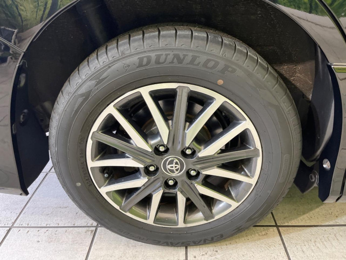 2015 Toyota Voxy DBA-ZRR80W (UW-6a1f9becd584d)[22]